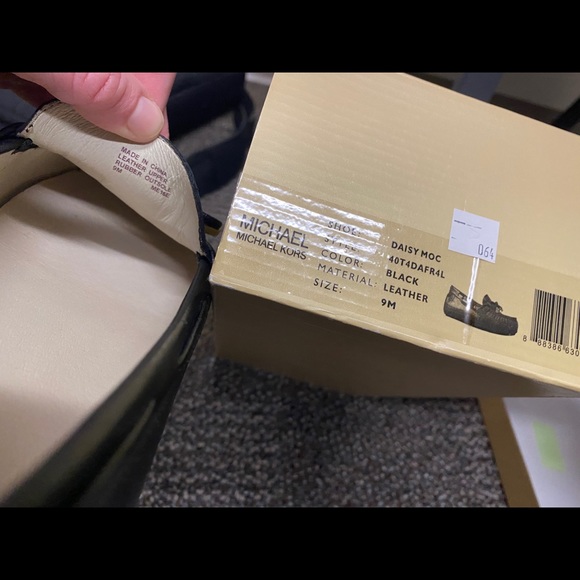 MK Slip on - Picture 2 of 4